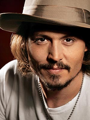 Johnny Depp Says Angelina Jolie Is An Excellent Mother!