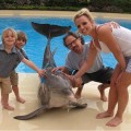 Britney-Spears-Kids-Dolphin-vacation