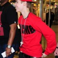 Justin Beiber Soldiers On Despite Mystery Back Injury