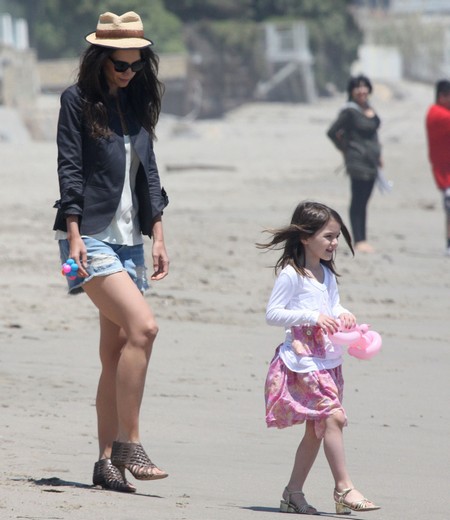 Suri Cruise & Katie Holmes Wear High Heels On The Beach In The Sand