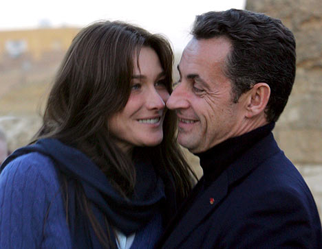 nicolas sarkozy carla bruni. Carla Bruni Pregnant With