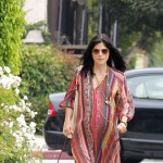 Selma Blair Voluntering at Dog Shelter Selma Blair Voluntering at Dog Shelter