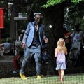 Seal plays baseball with Leni in the Park