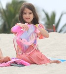 Katie Holmes and Suri Cruise in Miami on the Beach