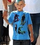 Kingston Rossdale Dyes Hair Blue