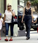 Heidi Klum walks her kids to their daycare centre in New York.