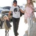 Nicole and Keith Urban With Their Two Daughters