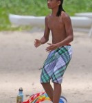 Will Smith with son Jayden and daughter Willow in Hawaii
