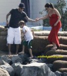 Victoria Beckham Pregnant on the Beach With David Beckham and Children - July 4th