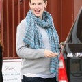 Jennifer Garner bundled up for a trip to the Country Market in Los Angeles, California on October 24, 2011