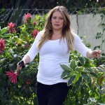 Hilary Duff at her mother's house in Toluca Lake, California yesterday (November 23). Hilary Duff at her mother's house in Toluca Lake, California yesterday (November 23).