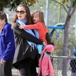 Pregnant Jennifer Garner takes her daughters Violet and Seraphina to play at a Santa Monica park. Pregnant Jennifer Garner takes her daughters Violet and Seraphina to play at a Santa Monica park.