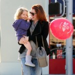 alyson hannigan and satyana go shoe shopping July 18 2011 alyson hannigan and satyana go shoe shopping July 18 2011