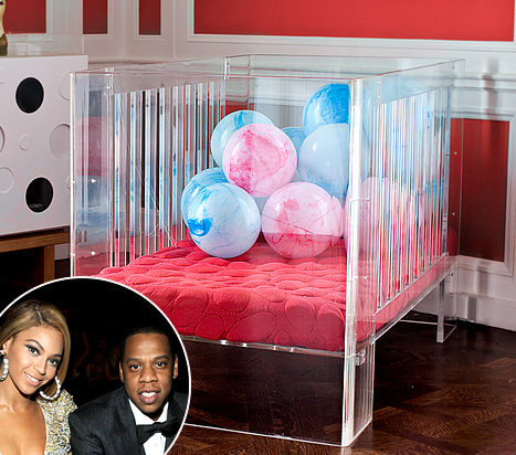 blue-ivy-carter-vetro-lucite-crib
