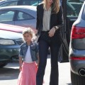 Jessica Alba takes her daughter Honor to school before heading to her office in Santa Monica 01-10-2012