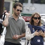 Natalie Portman and Benjamin Millepied visiting friends with their son Aleph (January 14)