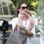 Mom-to-be model Alessandra Ambrosio arrived at the Brentwood Market in Brentwood, California on February 1, 2012 Mom-to-be model Alessandra Ambrosio arrived at the Brentwood Market in Brentwood, California on February 1, 2012