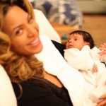 BLUE IVY CARTER MAKES HER DEBUT BLUE IVY CARTER MAKES HER DEBUT