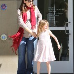 pregnant actress Jennifer Garner takes her daughters Violet and Seraphina on a trip to the public library on February 23, 2012 in Santa Monica, CA.