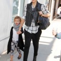 Jessica Alba takes daughter Honor Marie Warren to a cafe in Beverly Hills.