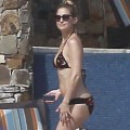 Kate Hudson shows off her bikini body while vacationing with her fiance Matt Bellamy on February 5, 2012 in Cabo San Lucas, Mexico.