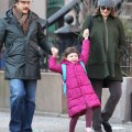 Maggie Gyllenhaal And Family Walk To Schoo