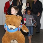Angelina Jolie arriving on a flight from Amsterdam at LAX Airport with her daughters Shiloh and Zahara (March 15) Angelina Jolie arriving on a flight from Amsterdam at LAX Airport with her daughters Shiloh and Zahara (March 15)