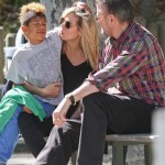 Heidi Klum spending the day at the park with her parents and kids in Santa Monica (March 27) Heidi Klum spending the day at the park with her parents and kids in Santa Monica (March 27)