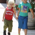 Kingston & Zuma Rossdale Running Errands With Their Nanny (Photos) Kingston & Zuma Rossdale Running Errands With Their Nanny (Photos)