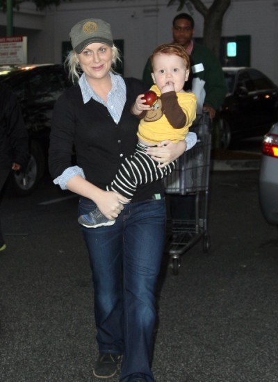 Amy Poehler: Son Archie "turning into a possessive husband"0430