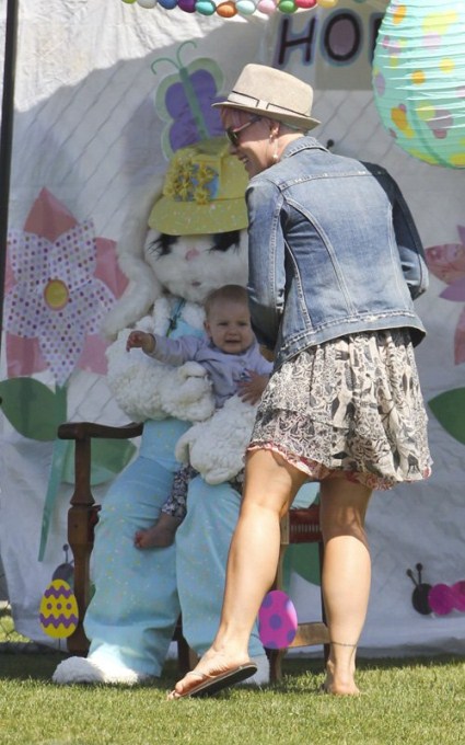 Pink And Carey Hart Introduce Willow To The Easter Bunny