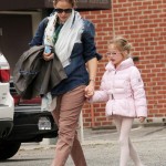 Jennifer Garner seen picking up her daughter Violet after a Ballet Class in Los Angeles.