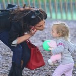 Bethenny Frankel and Jason Hobby have a date with Bryn at the park (Photos) 0502 Bethenny Frankel and Jason Hobby have a date with Bryn at the park (Photos) 0502