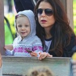 Bethenny Frankel and Jason Hobby have a date with Bryn at the park (Photos) 0502