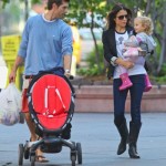 Bethenny Frankel and Jason Hobby have a date with Bryn at the park (Photos) 0502