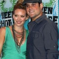 Hilary Duff & Mike Comrie at the 2010 Teen Choice Awards
