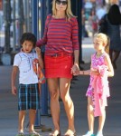 Glum-Faced Heidi Klum Takes Kids Out To Dinner 0710