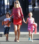 Glum-Faced Heidi Klum Takes Kids Out To Dinner 0710