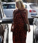 Pregnant “Craft Wars” host Tori Spelling did some grocery shopping at a local Gelson’s Market in Los Angeles, California on August 19, 2012 with out make up. She is expecting her fourth child later this year.