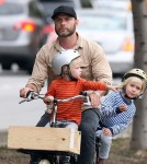 Cute Daddy Alert! Liev Schreiber Takes His Boys For A Bike Ride (Photos)