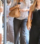 Gisele Bundchen Feeds Her Baby Bump Pasta