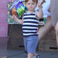Amy Poehler takes her boys Abel and Archie to get groceries and birthday balloons at Bristol Farms in Beverly Hills CA, on September 1st, 2012.