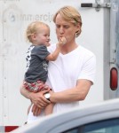 Owen Wilson spend his lunch break on the set of "The Internship" with son Robert - Sept 11 2012