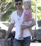Singer Robin Thicke and his son Julian out grocery shopping at Bristol Farms in West Hollywood, California on August 30, 2012.