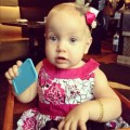 Tori Spelling Tweets Picture Of Hattie On Her First Birthday