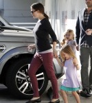 Ben Affleck and Jennifer Garner Take the Girls to Cake Mix