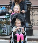 Sarah Jessica Parker Takes The Kids To School