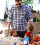 Ben Affleck Takes His Girls To The Farmers Market