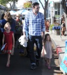 Ben Affleck Takes His Girls To The Farmers Market