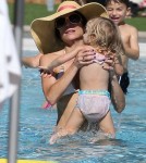 Bethenny Frankel and Daughter Bryn Splash in the Pool